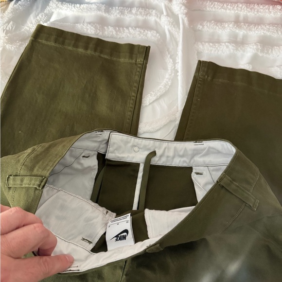 Nike Womens Khaki Green Chinos - Picture 5 of 10